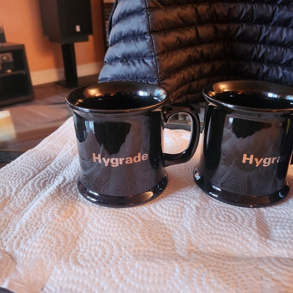 Vintage Hygrade Coffee Mugs - Picture 2 of 3